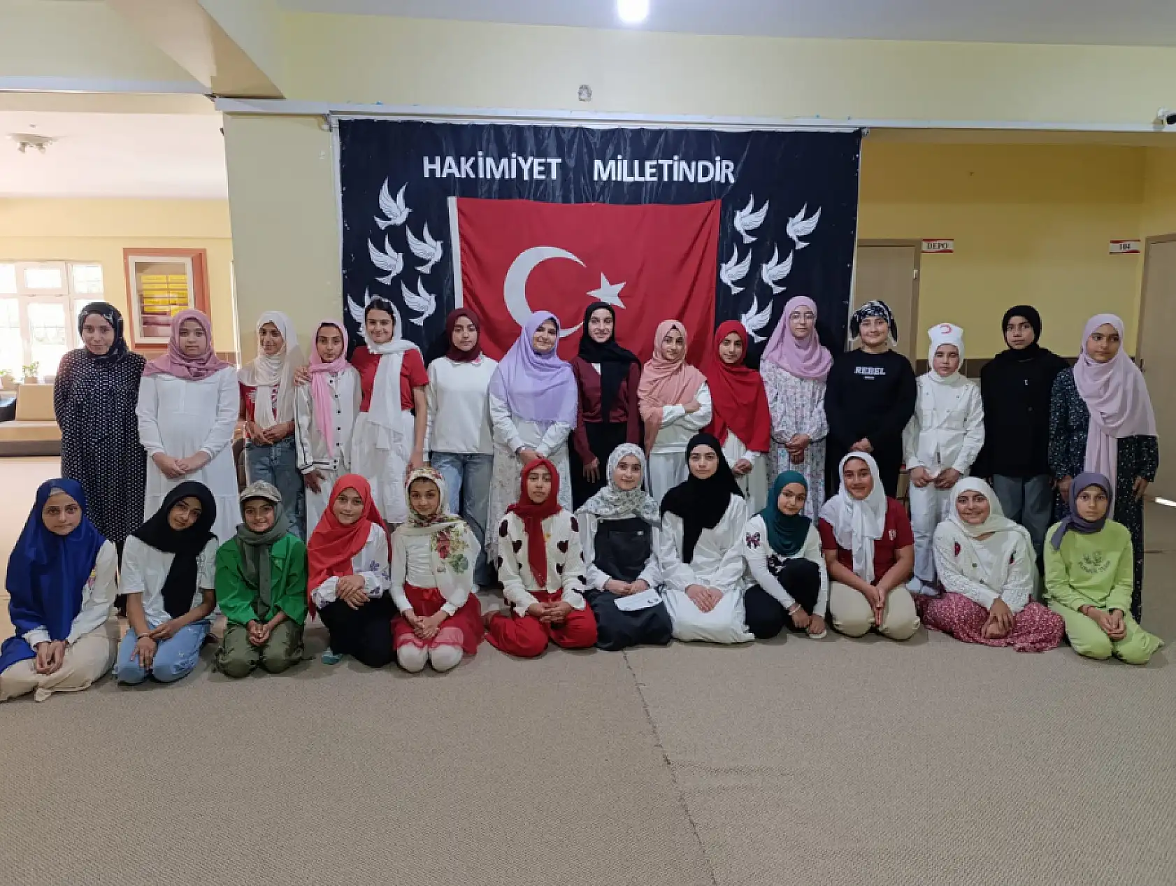 Doğubayazıt'ta ADEM öğrencileri 15 Temmuz ruhunu yaşattı