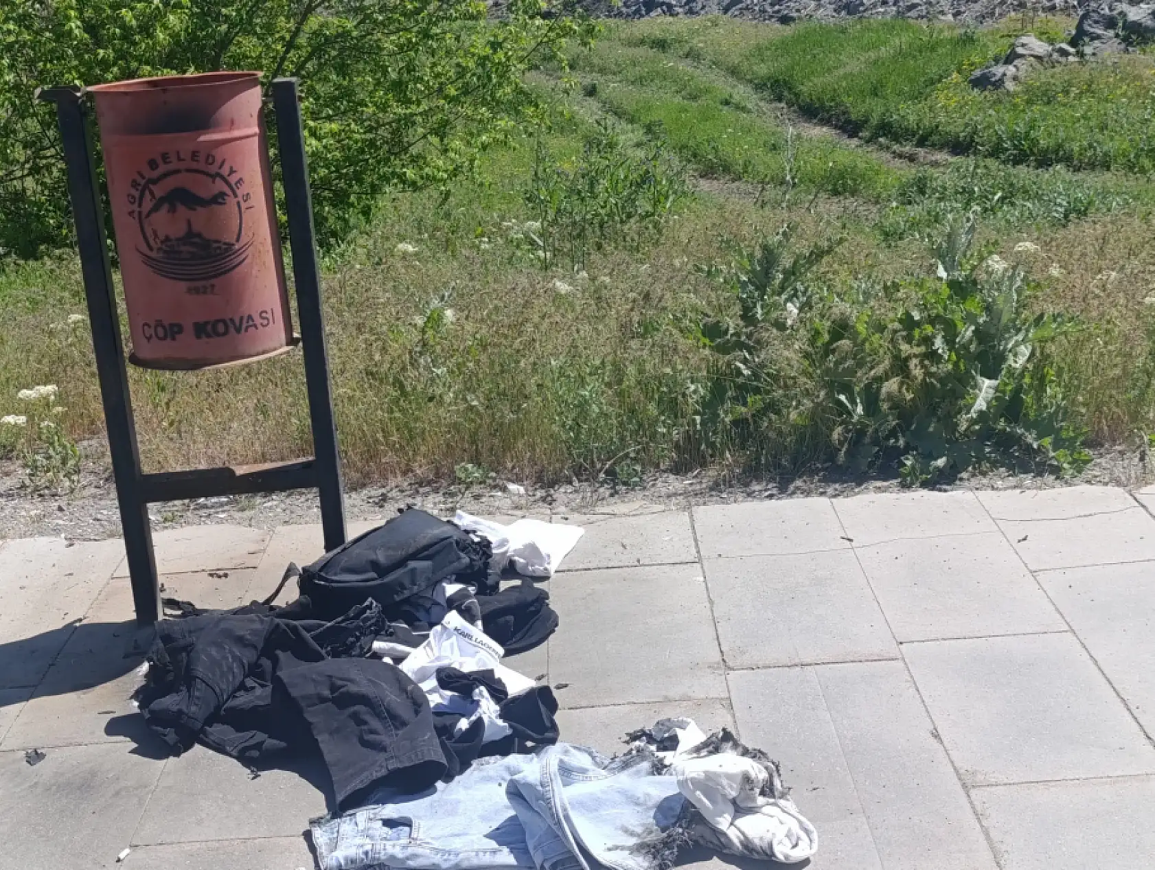 Ağrı'da korku dolu dakikalar: Bomba ihbarı polisi harekete geçirdi