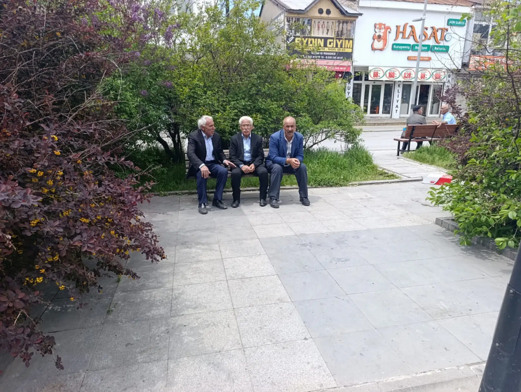 Ağrı'da bayram ve cuma sevinci bir arada yaşandı
