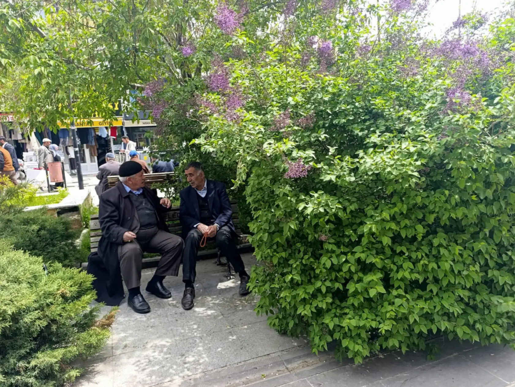 Ağrı'da bayram ve cuma sevinci bir arada yaşandı