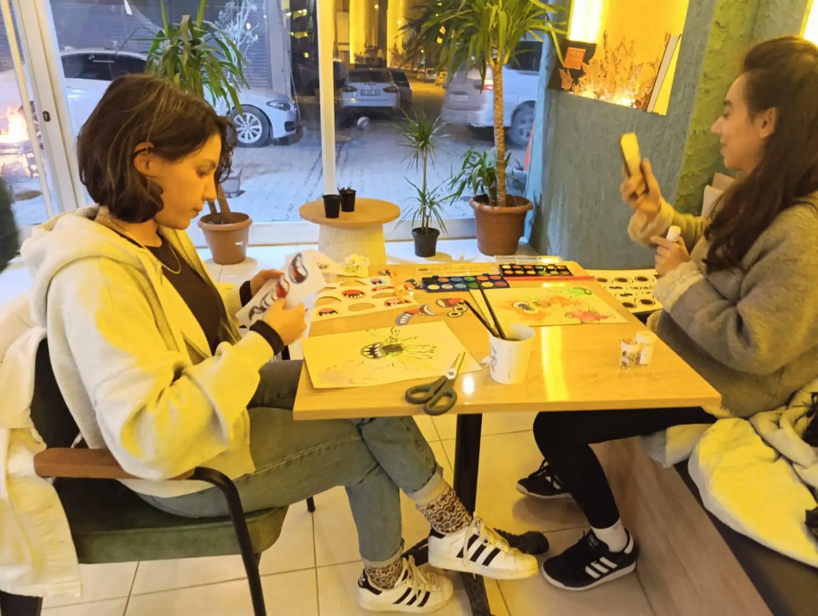 Doğubayazıt'ta kitap dostları aynı masada buluştu