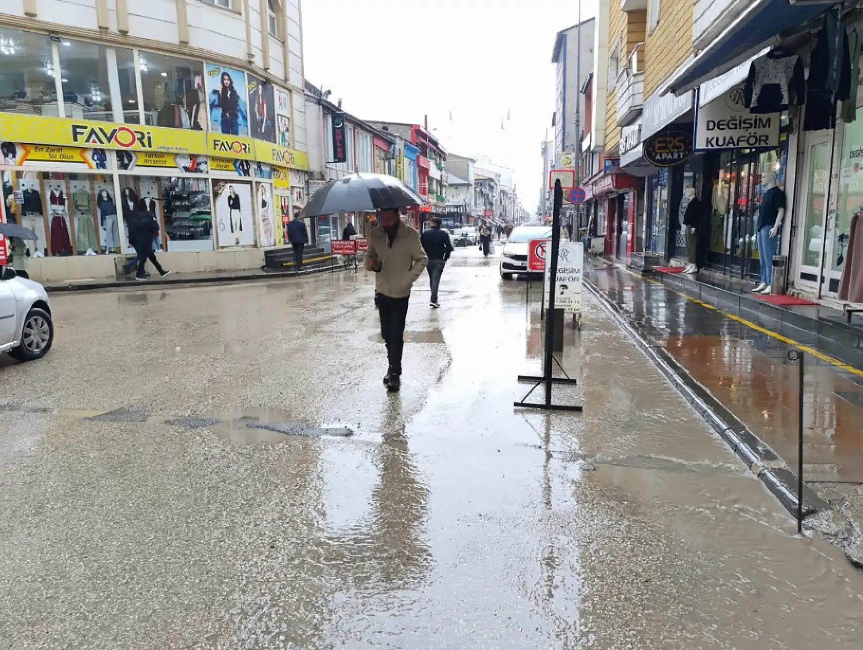 Ağrı'da Nisan yağmurları etkisini sürdürüyor