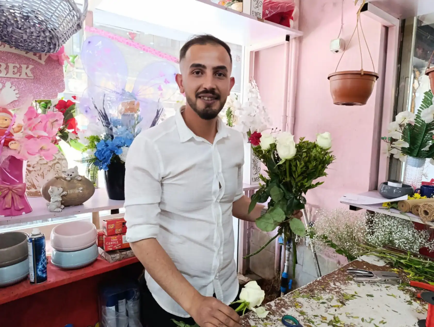 Anneler için en güzel çiçekler seçildi, Ağrı'da sipariş yoğunluğu yaşandı