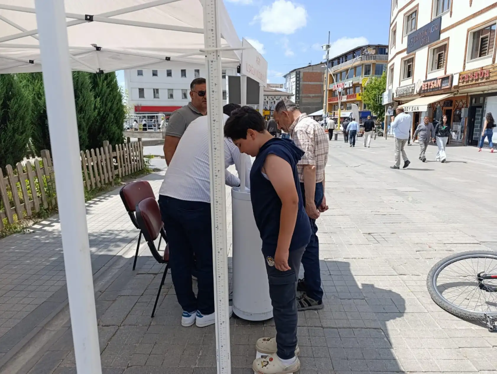 Ağrı'da sağlık taramaları caddelere taşındı