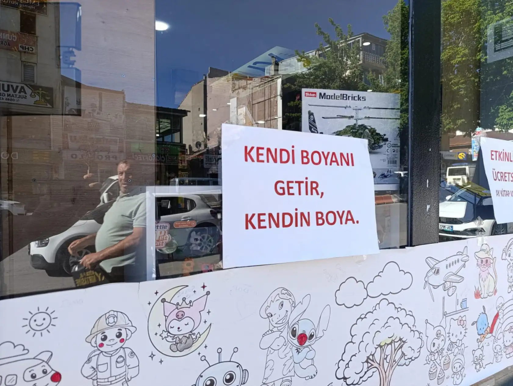 Ağrılı minik eller camları tuvale çevirdi