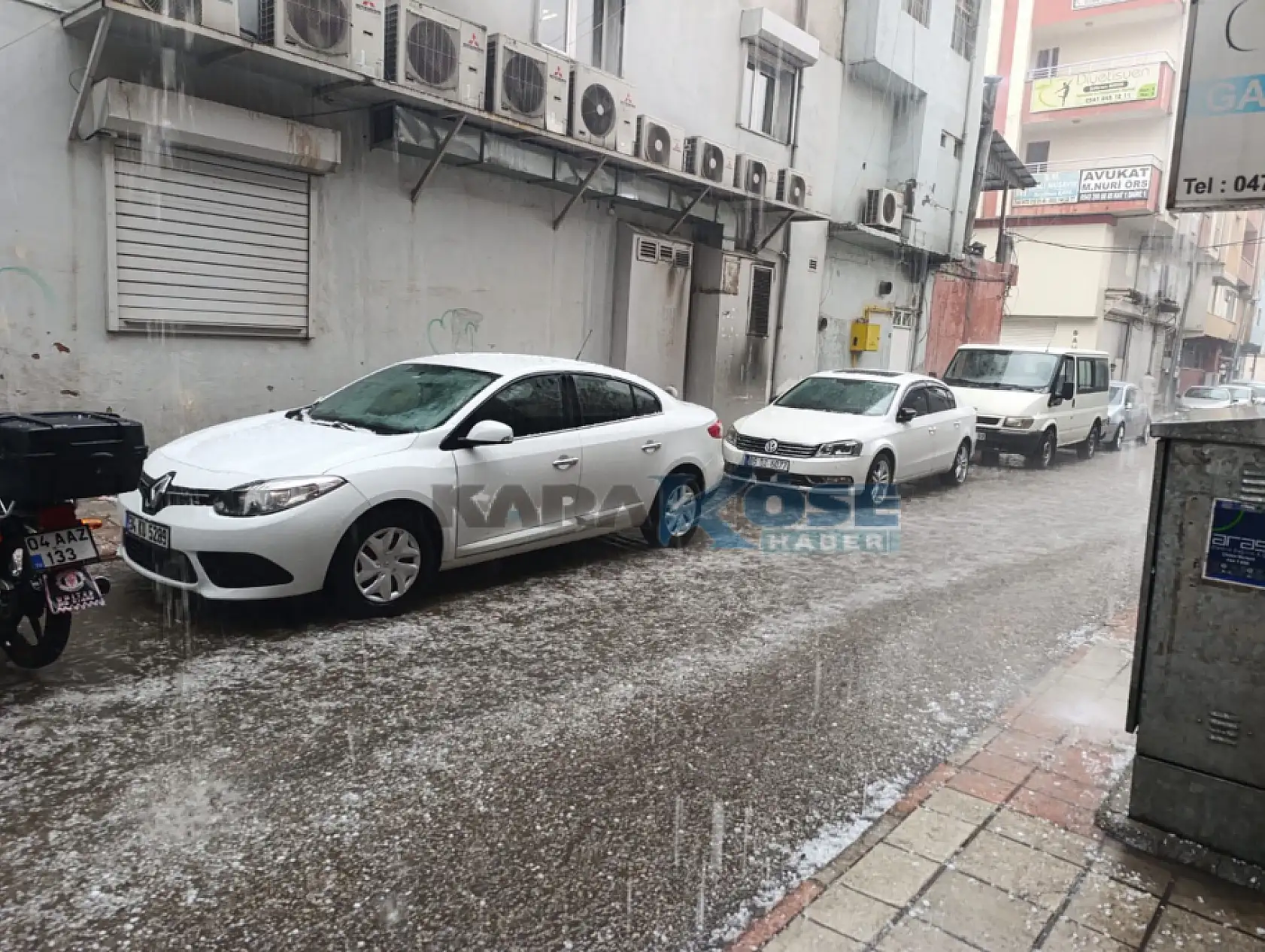 Doğubayazıt'ta misket büyüklüğünde dolu yağdı