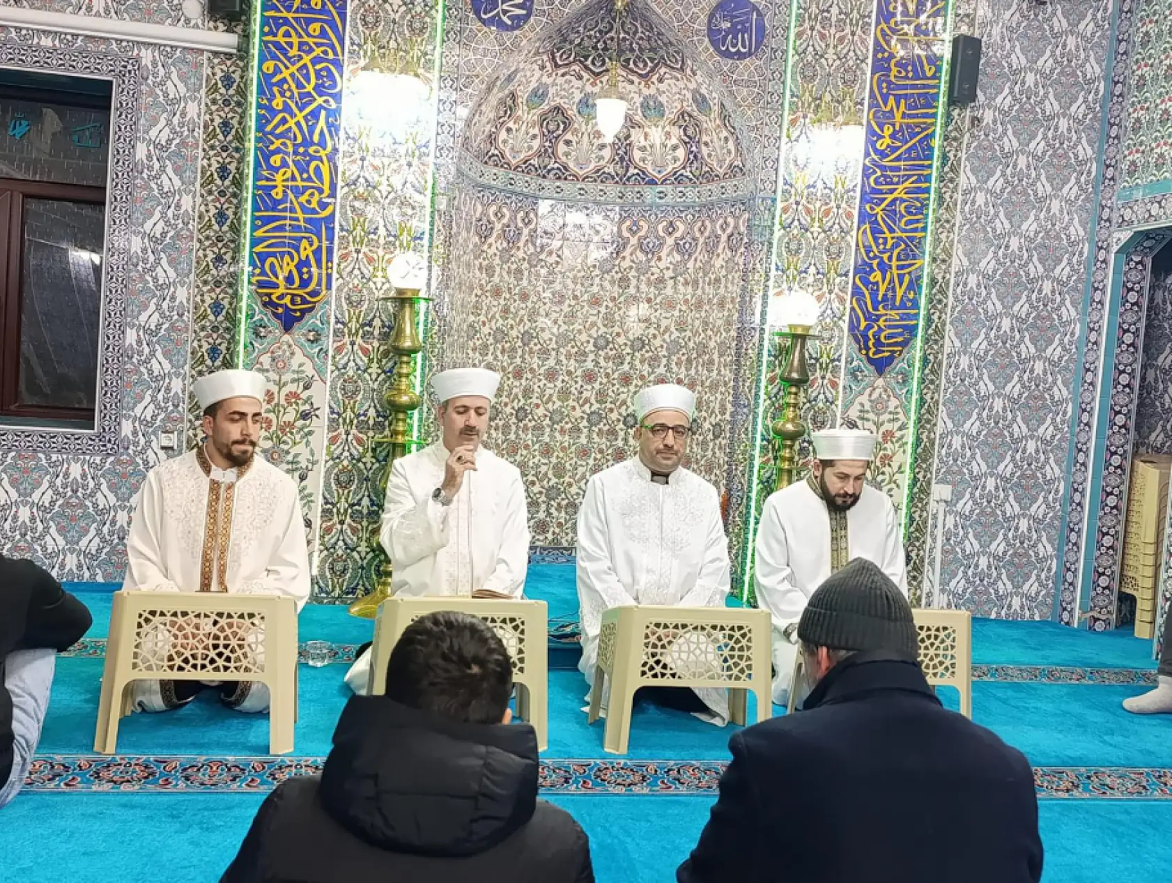 Doğubayazıt'ta kandil gecesinde dualar semaya yükseldi