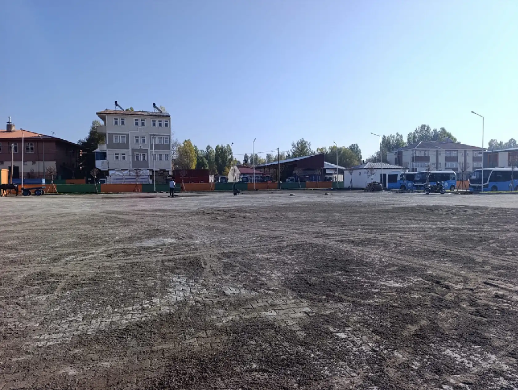 Ağrı'da  trafiğe nefes aldıracak 300 araçlık otoparkta sona gelindi