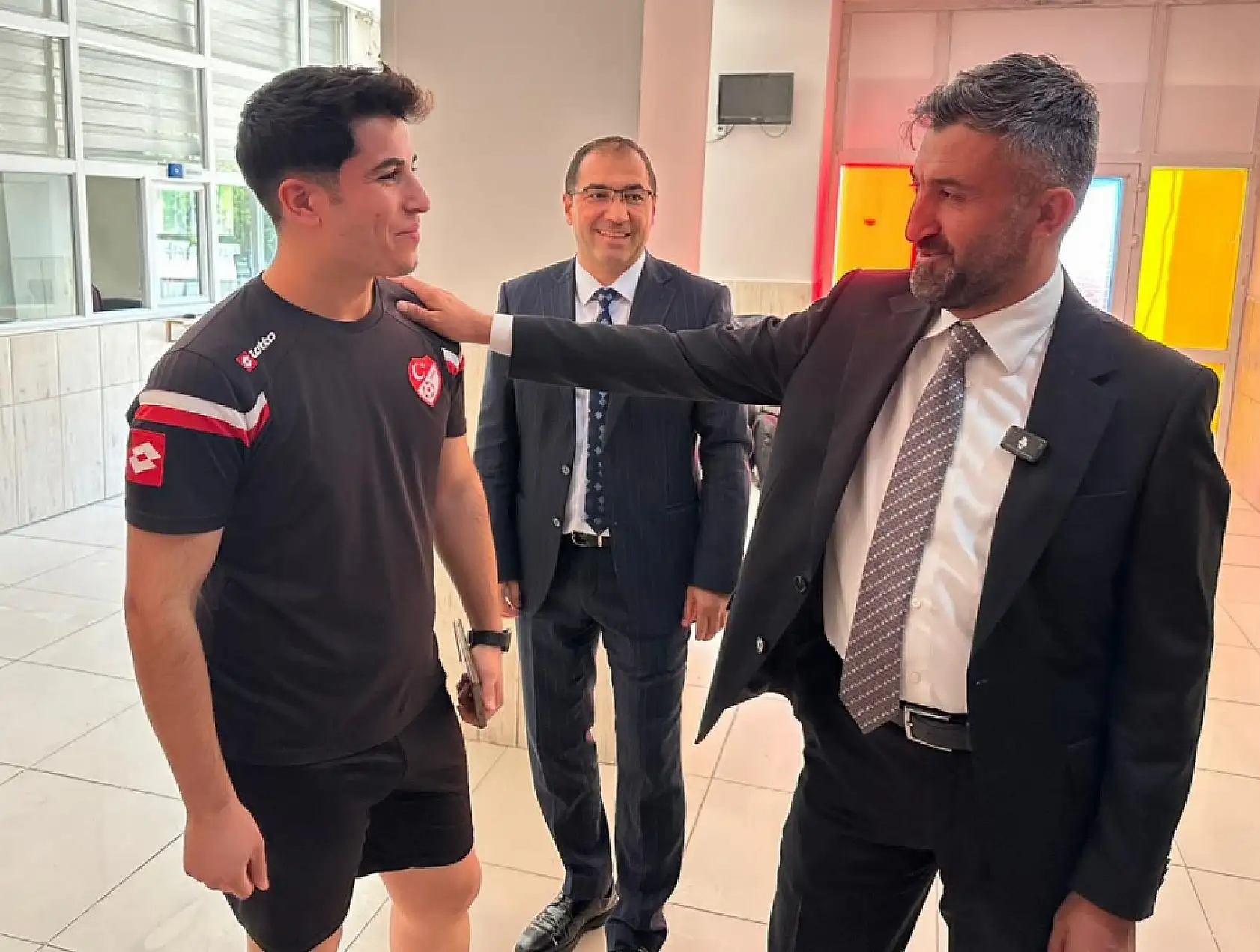 Başkan Yıldız KYK yurtlarını inceledi, gençlerle sohbet etti