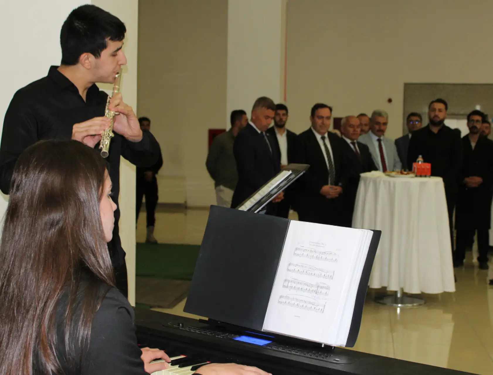 Ağrı'da gençlerin enerjisini toplumsal faydaya dönüştürecek proje hayata geçiyor