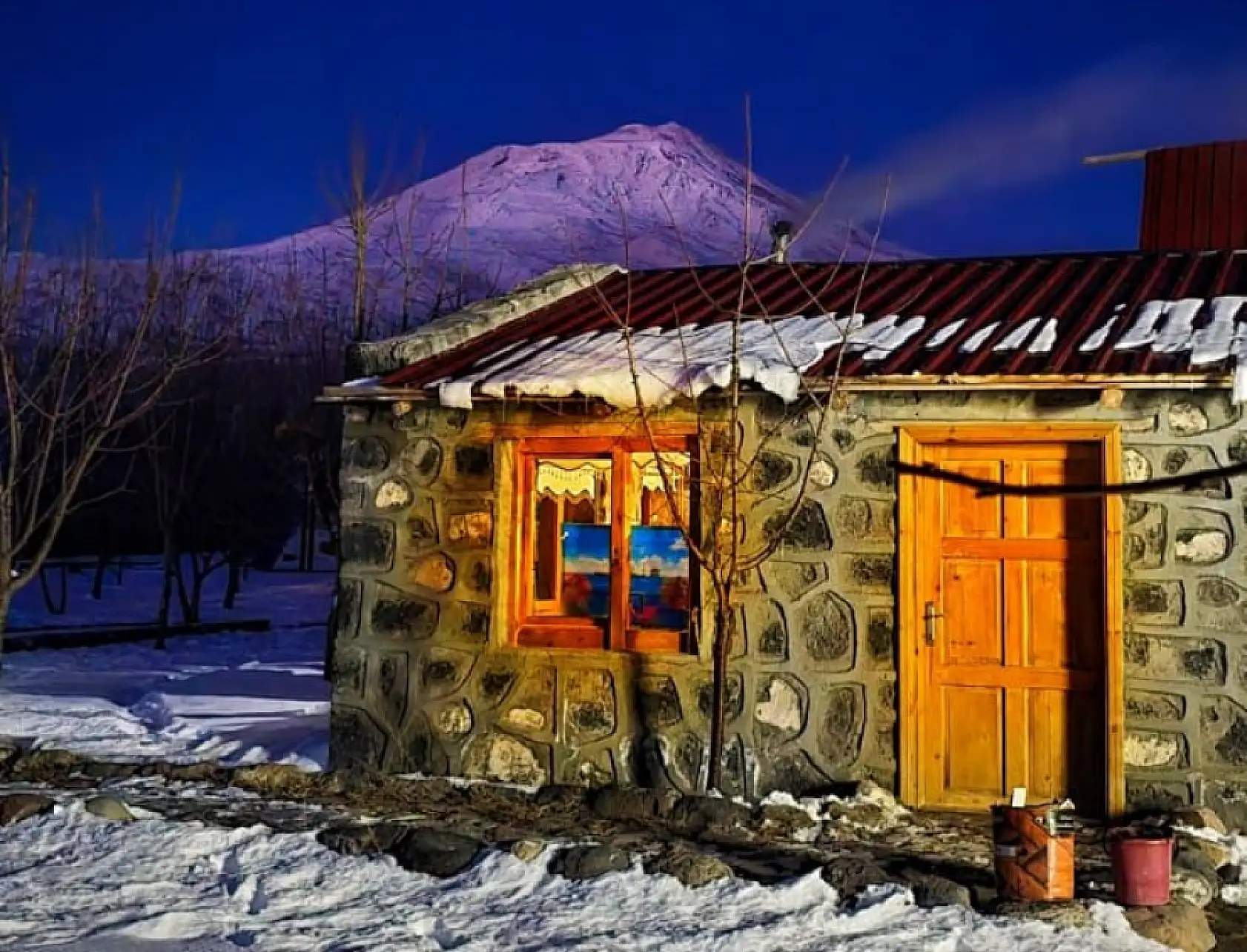 Doğubayazıt'ta kış gecesi hayran bıraktı