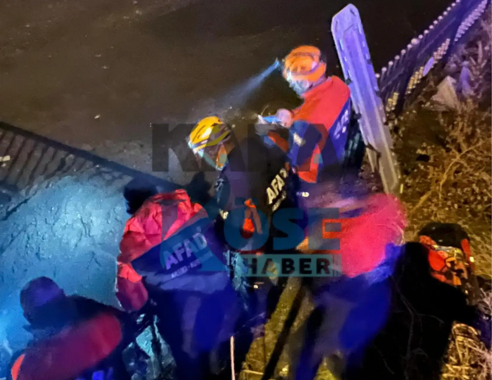 Ağrı'da önce dövdüler sonra köprüden aşağı attılar