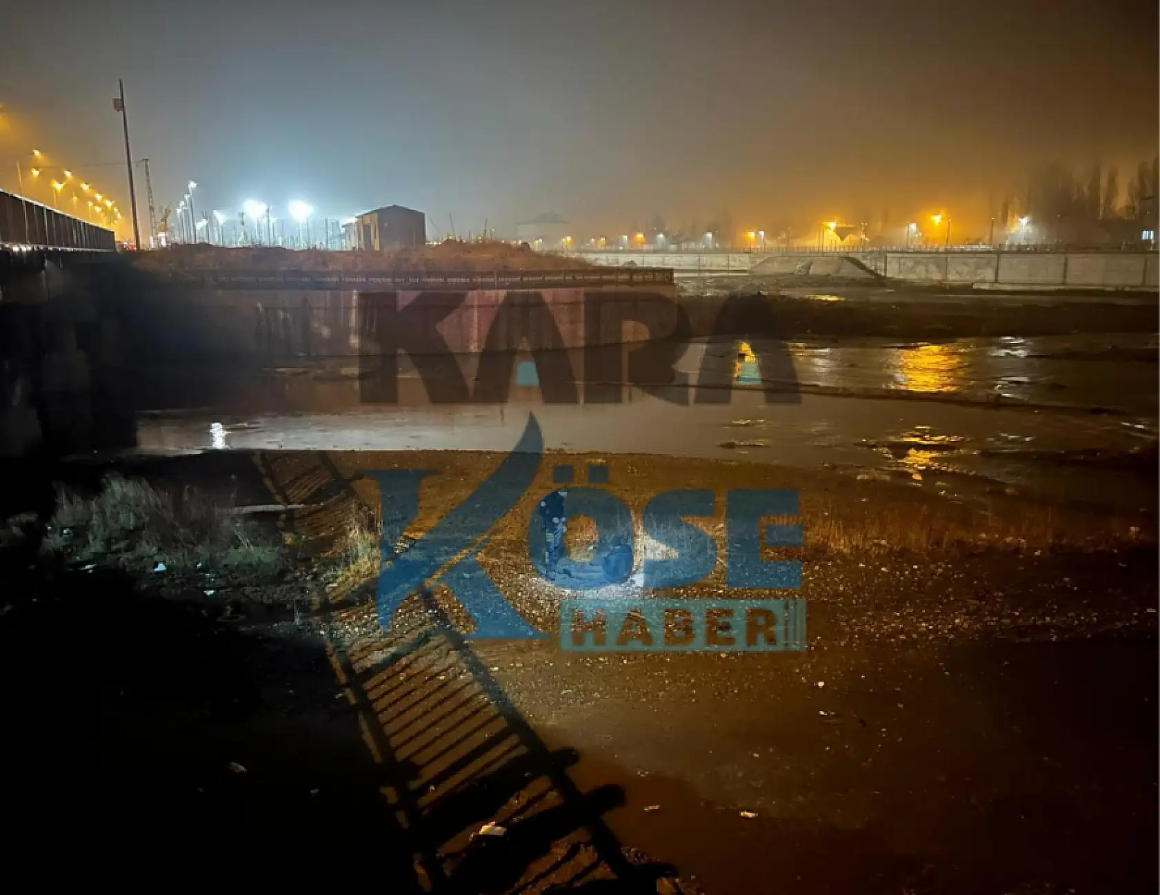 Ağrı'da önce dövdüler sonra köprüden aşağı attılar