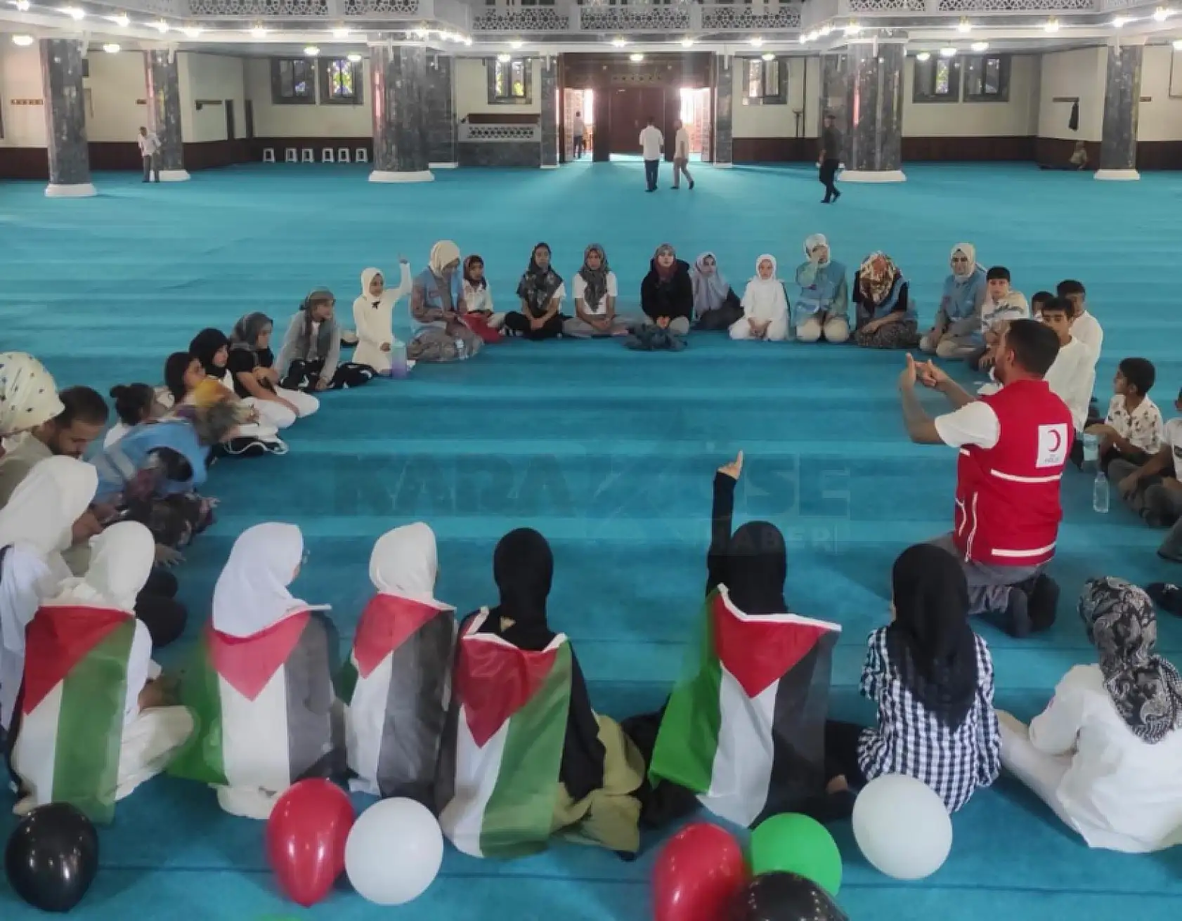 Kur'an sevgisi Ağrı Merkez Camii'ni doldurdu