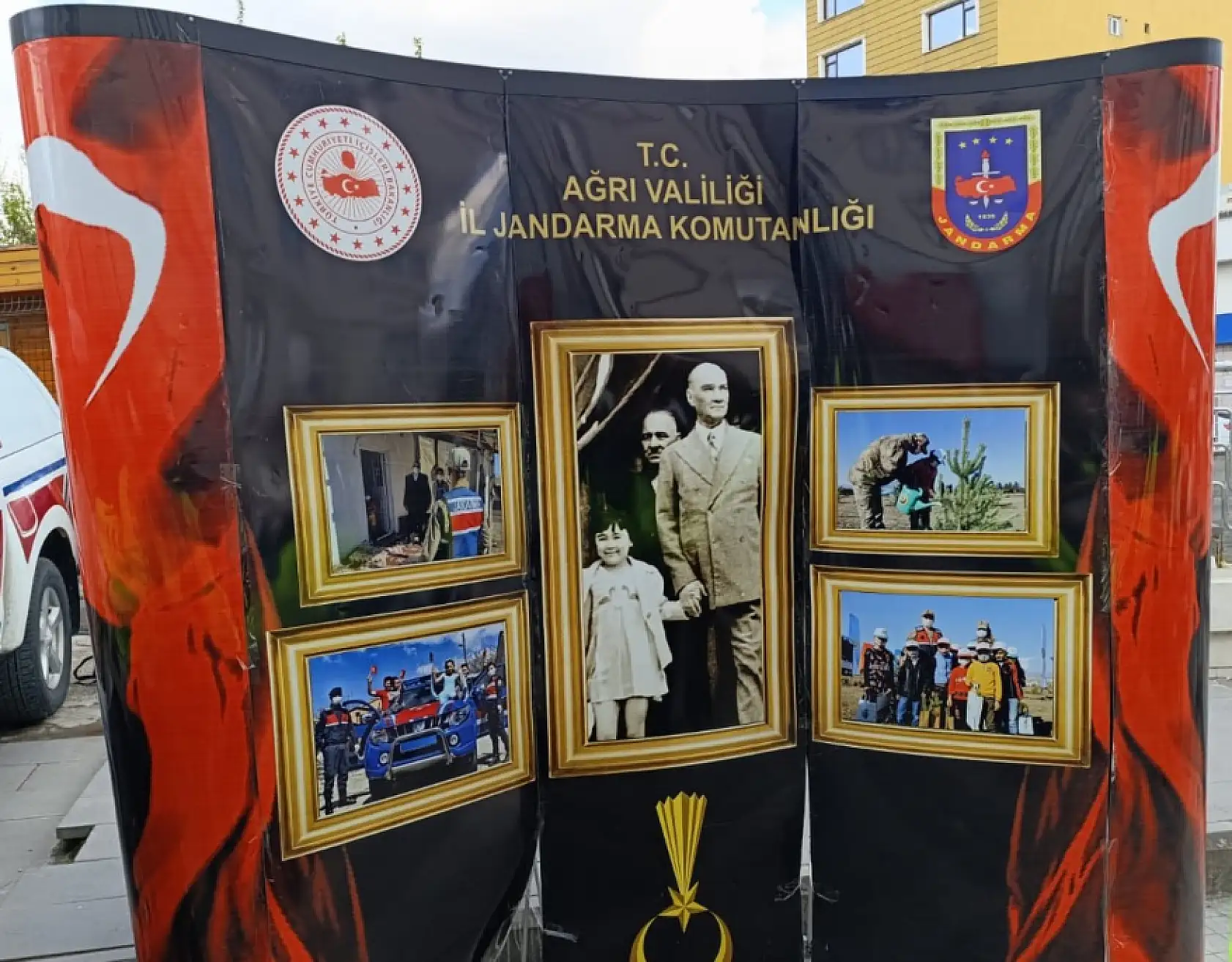 Çocuklar mutlu edildi vatandaş bilinçlendi trafik haftası Ağrı'da dolu dolu geçti