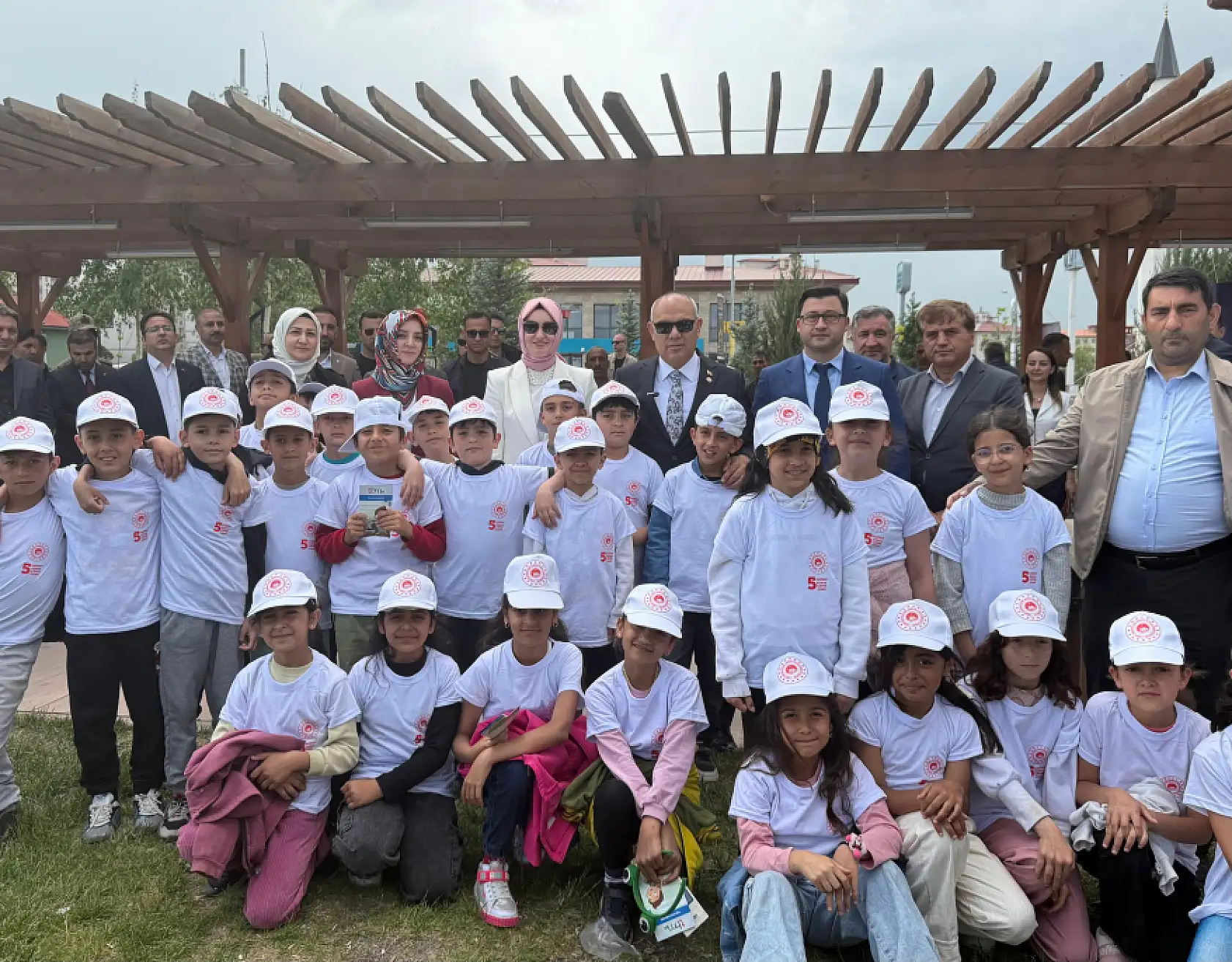 Ağrı Aile Festivali, kurumlar ve vatandaşları buluşturdu