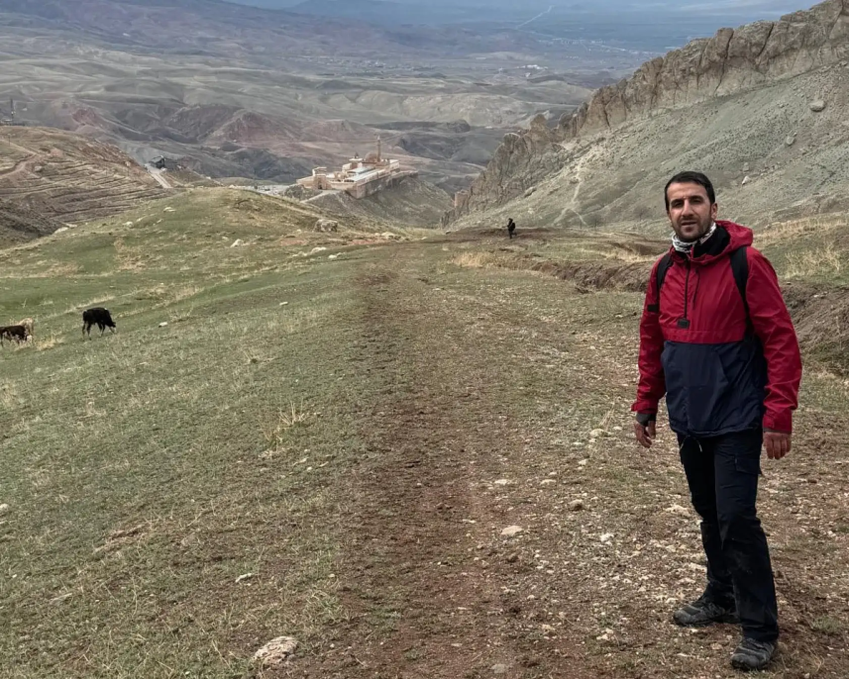 Bazid Dağcılık'tan İshak Paşa Sarayı'nın silueti eşliğinde doğa yürüyüşü