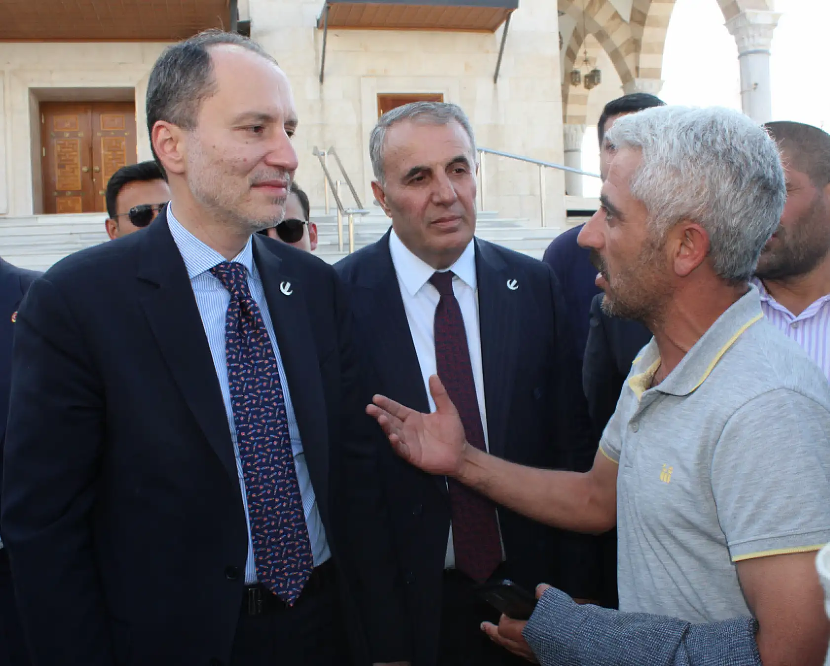 Erbakan Patnos'ta çarşı esnafıyla bir araya geldi