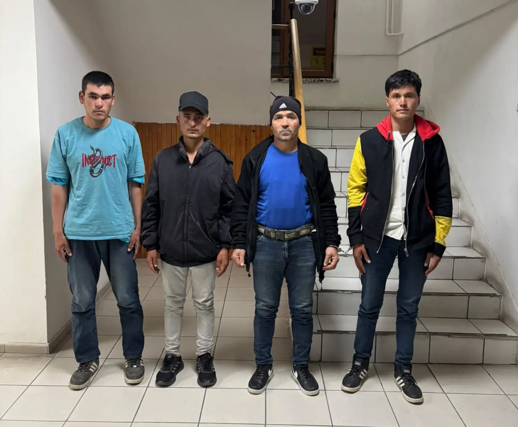 Ağrı'dan Aksaray'a göçmen taşıyan 3 şüpheli tutuklandı