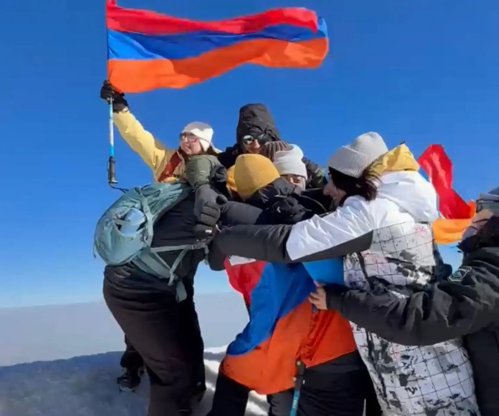 Türkiye'nin çatısı bu kez de aşka tanıklık etti!