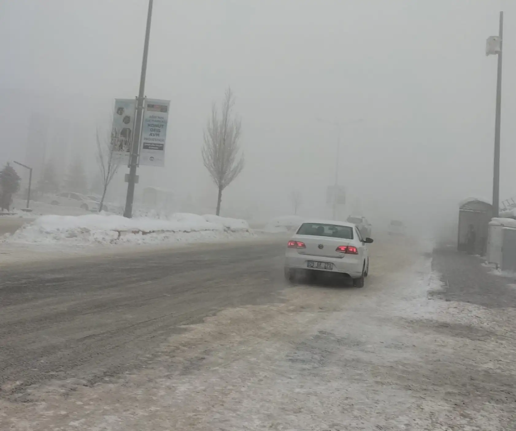 Ağrı'da kışın sert yüzü: Buzlanma ve sis, kentte zorluklar yaşatıyor