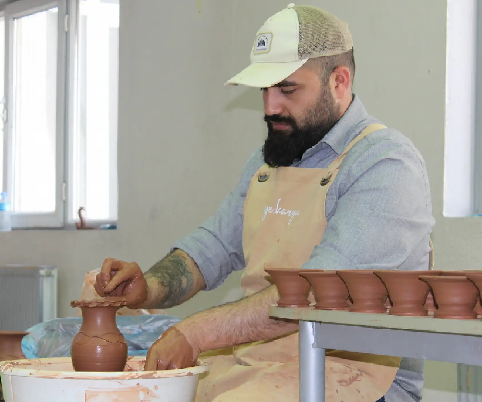 Ağrı Doğa Koleji öğrencileri, çömlek sanatıyla geleneksel kültürü tanıdı