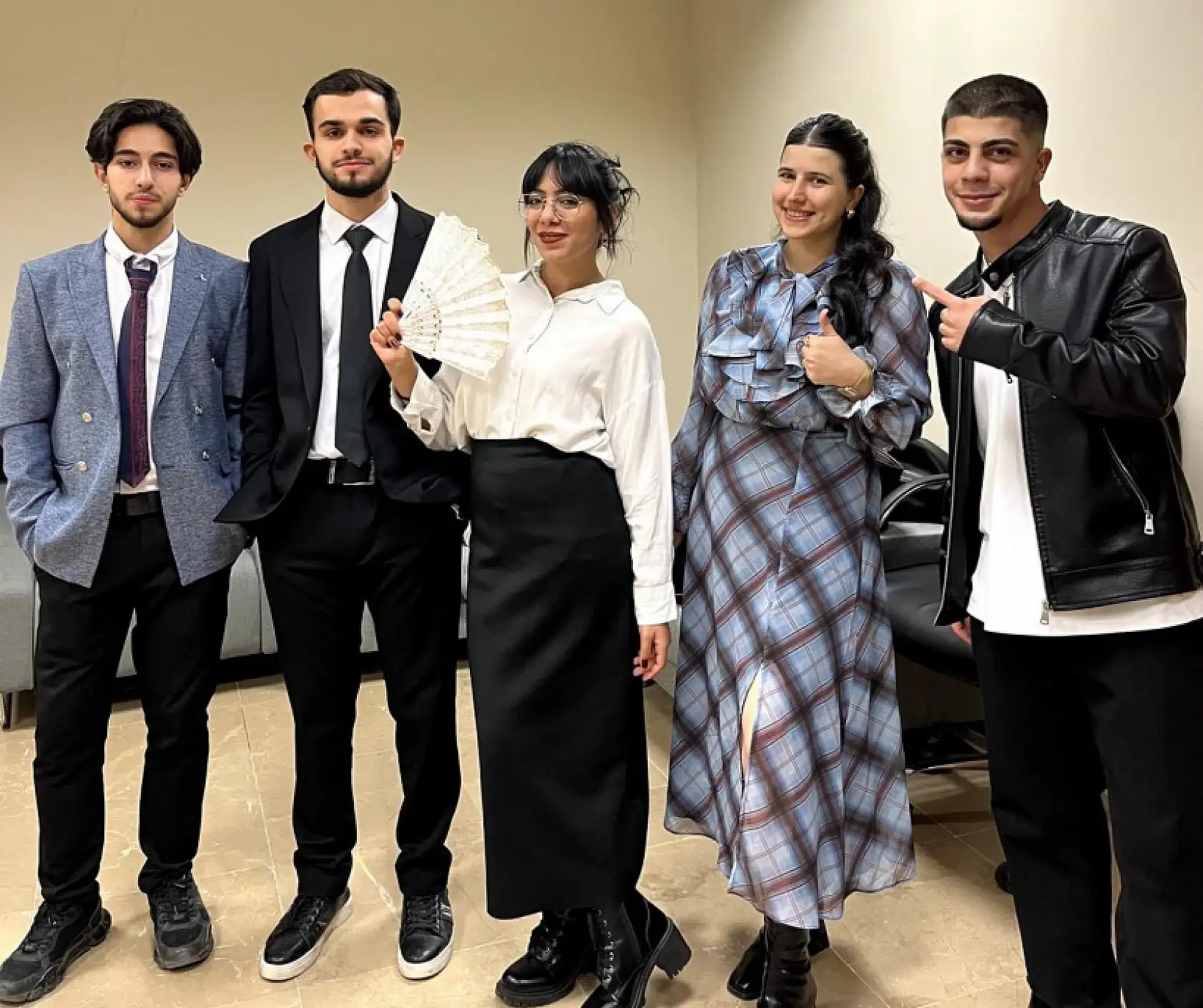 Ağrı'da üniversite öğrencileri sanatı sosyal sorumlulukla buluşturdu