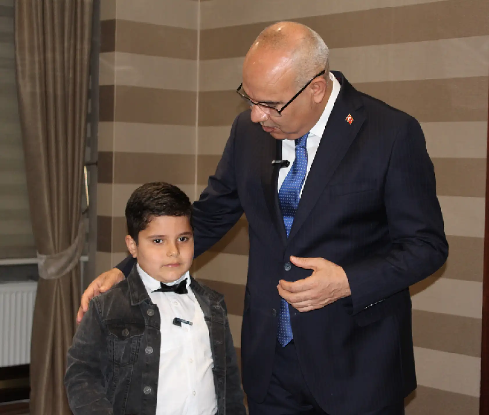 Minik Yiğit Ağrı'nın valisi oldu ilk talimatını verdi