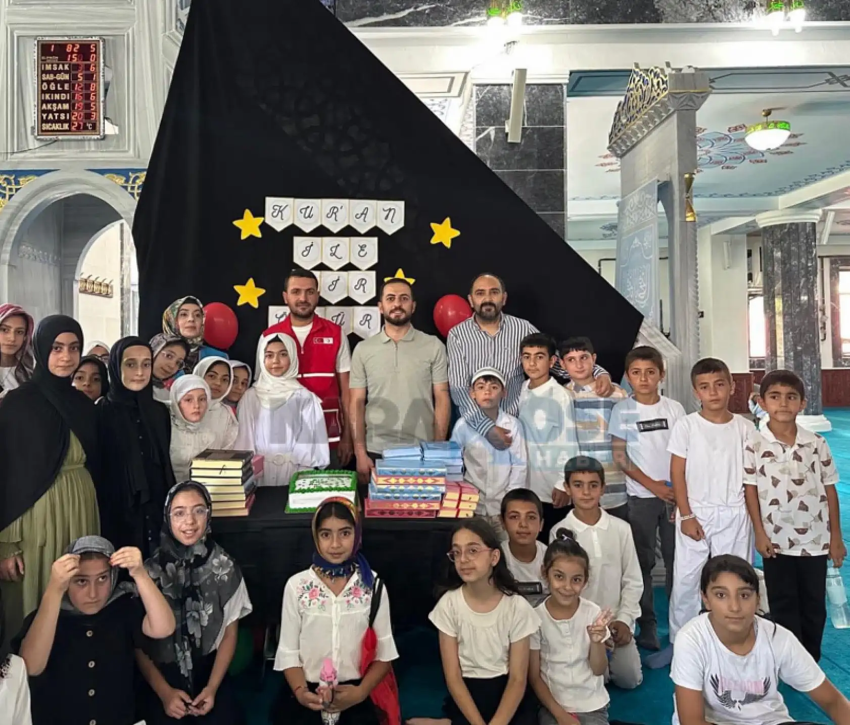 Kur'an sevgisi Ağrı Merkez Camii'ni doldurdu