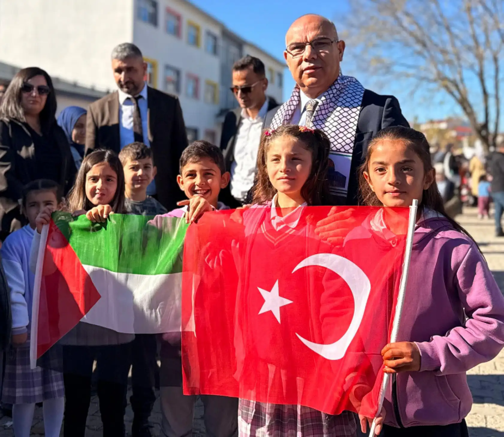 Ağrılı öğrenciler 3 milyon liralık yardımla Gazze'ye umut oldu