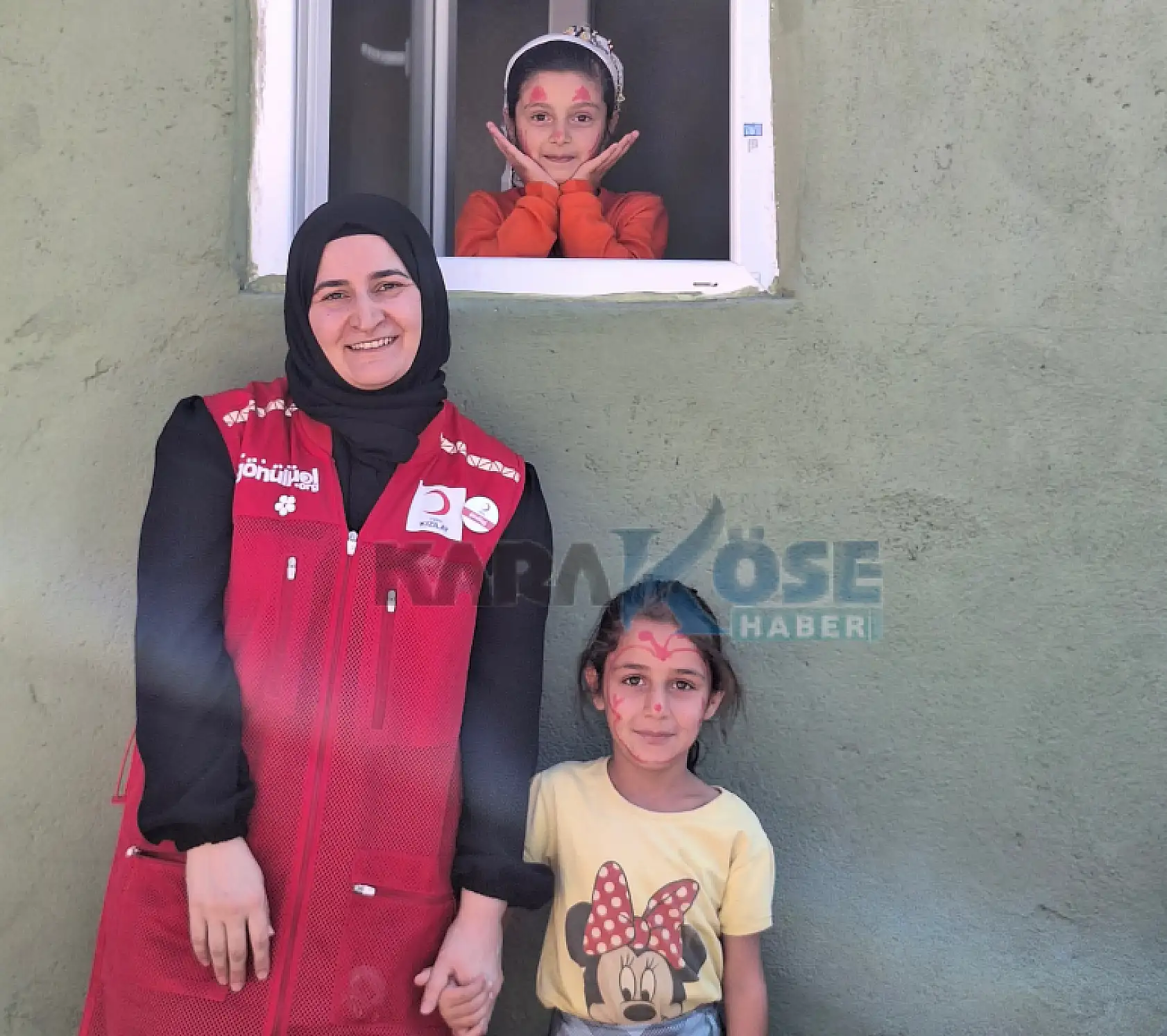 Küçük kalpler Kızılay ile renkleniyor