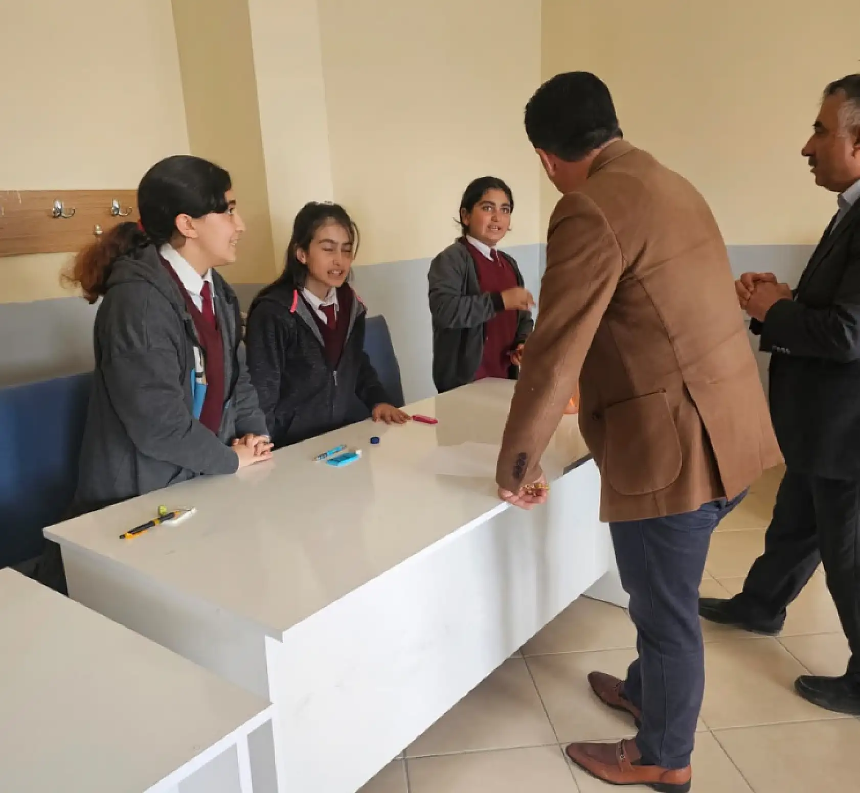 Diyadin'de öğrenciler matematik yarışmasında kıyasıya yarıştı