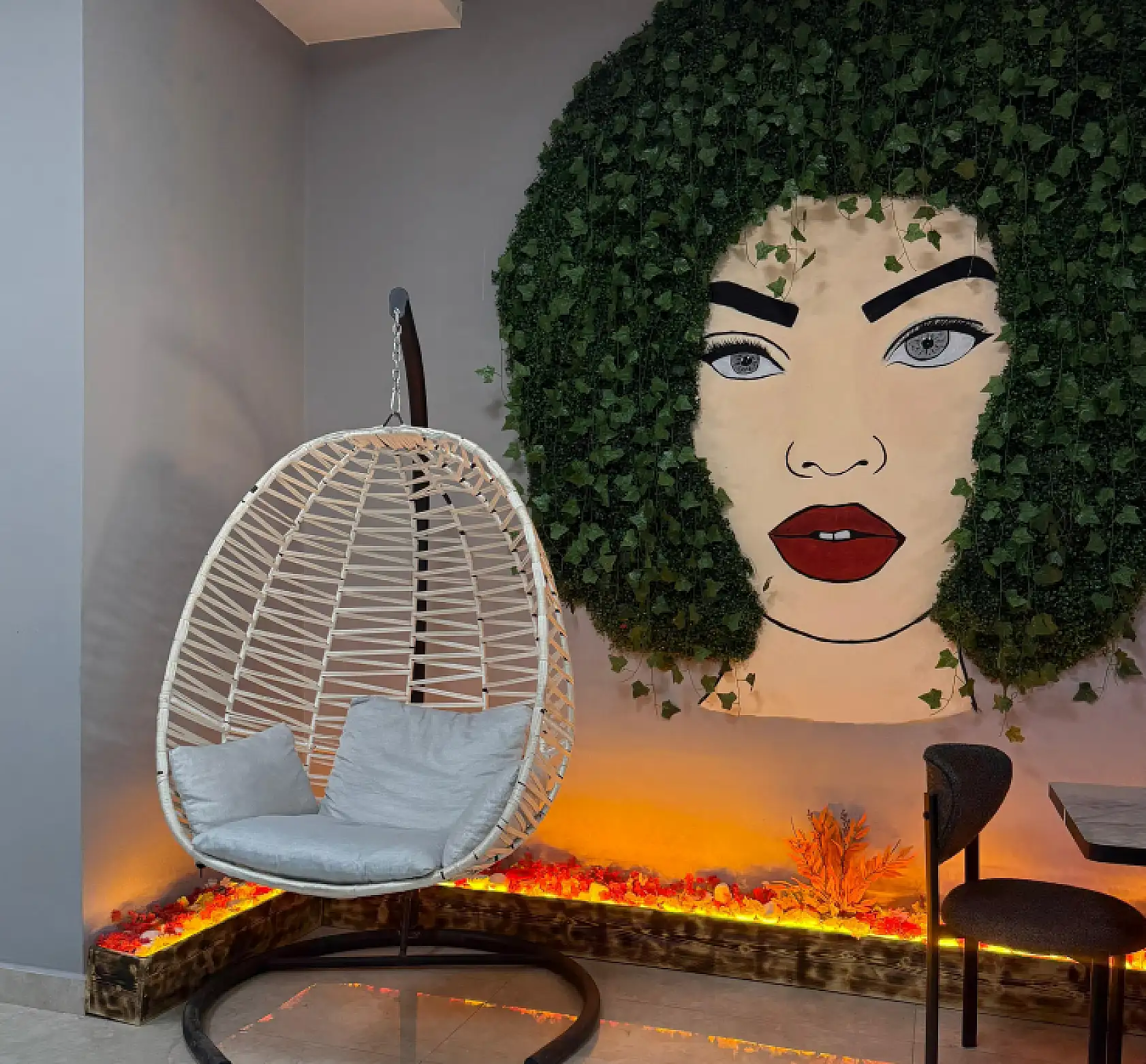 Kadınlar ve gençlerin sosyal katılımını destekleyen kafe Ağrı'da ilgi gördü