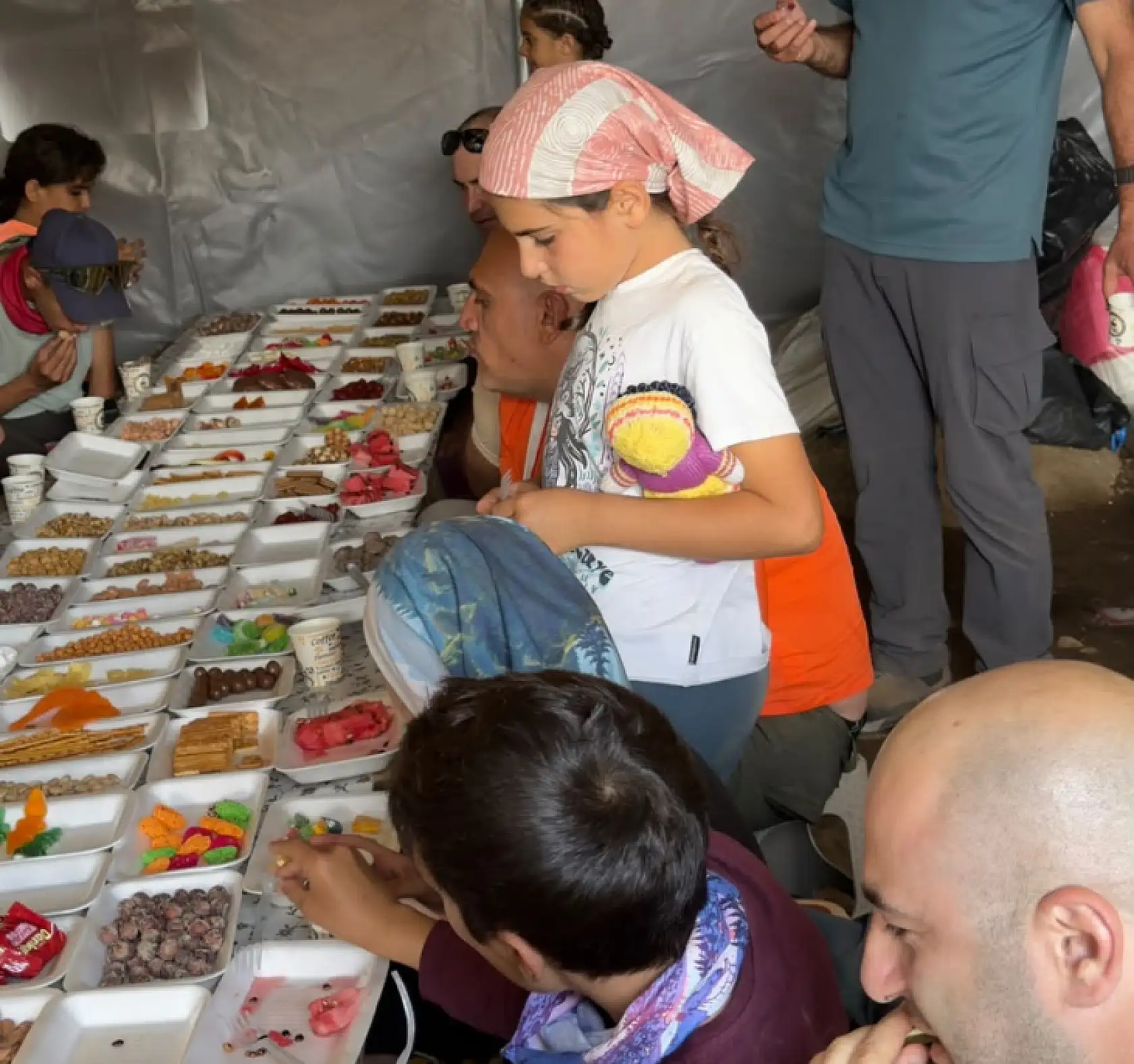 11 Ermeni çocuk Ağrı'da zirve yolunda