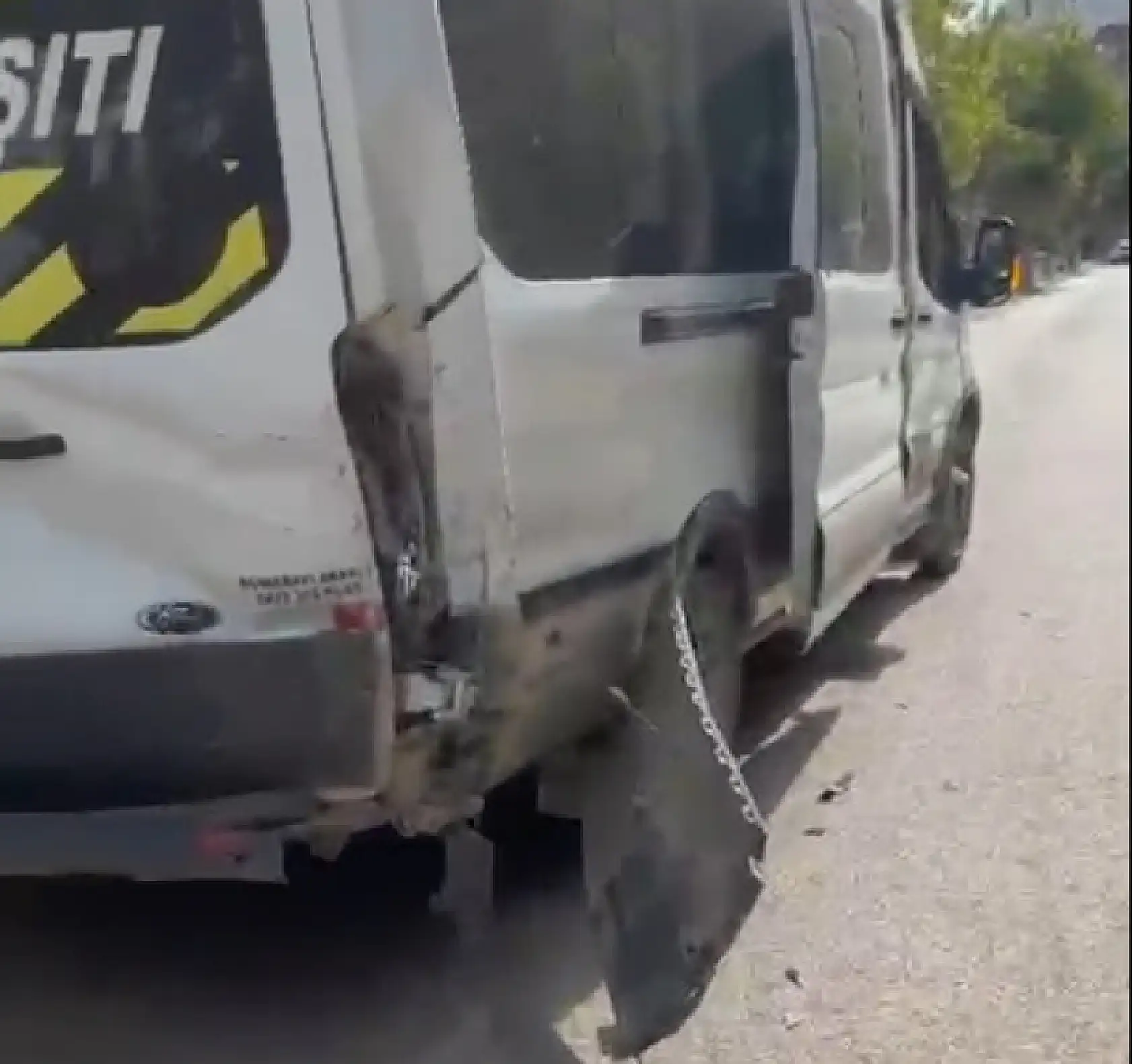 Doğubayazıt'ta Şehitlik Caddesi'nde korkutan kaza