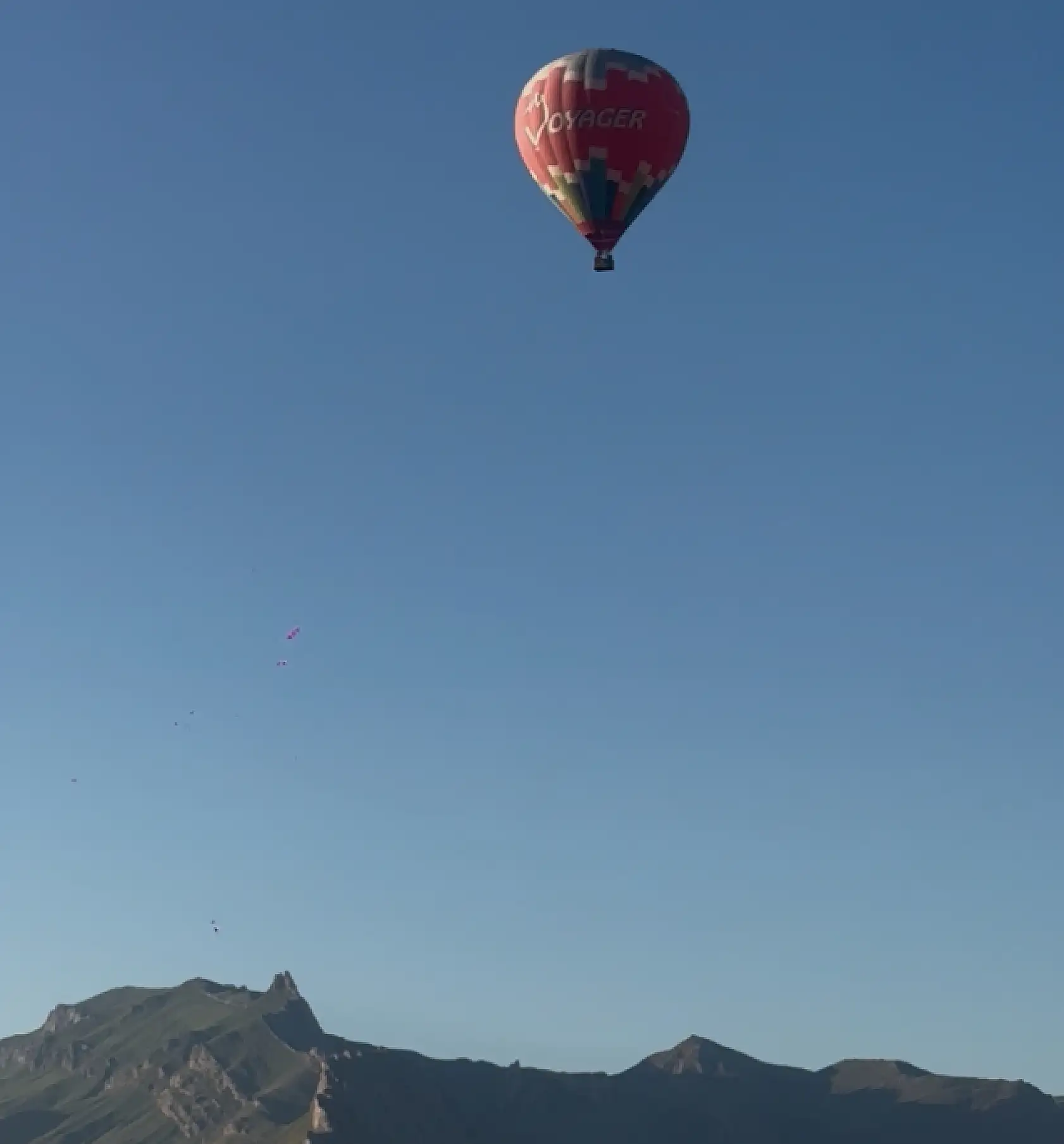 Ağrı semalarında ilk defa sıcak hava balonu uçtu