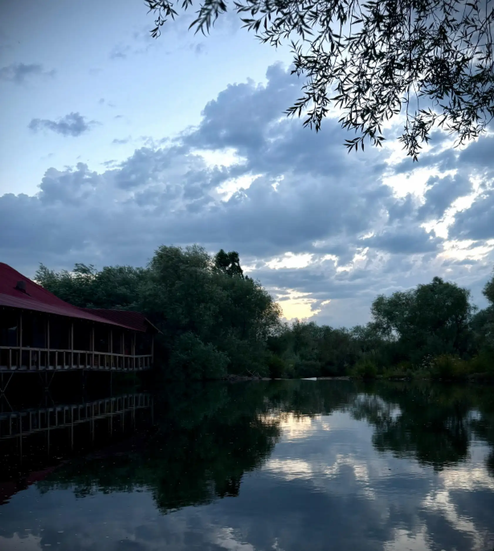 Ağrı'da hafta sonunda vatandaşların tercihi açık hava mekanları oldu