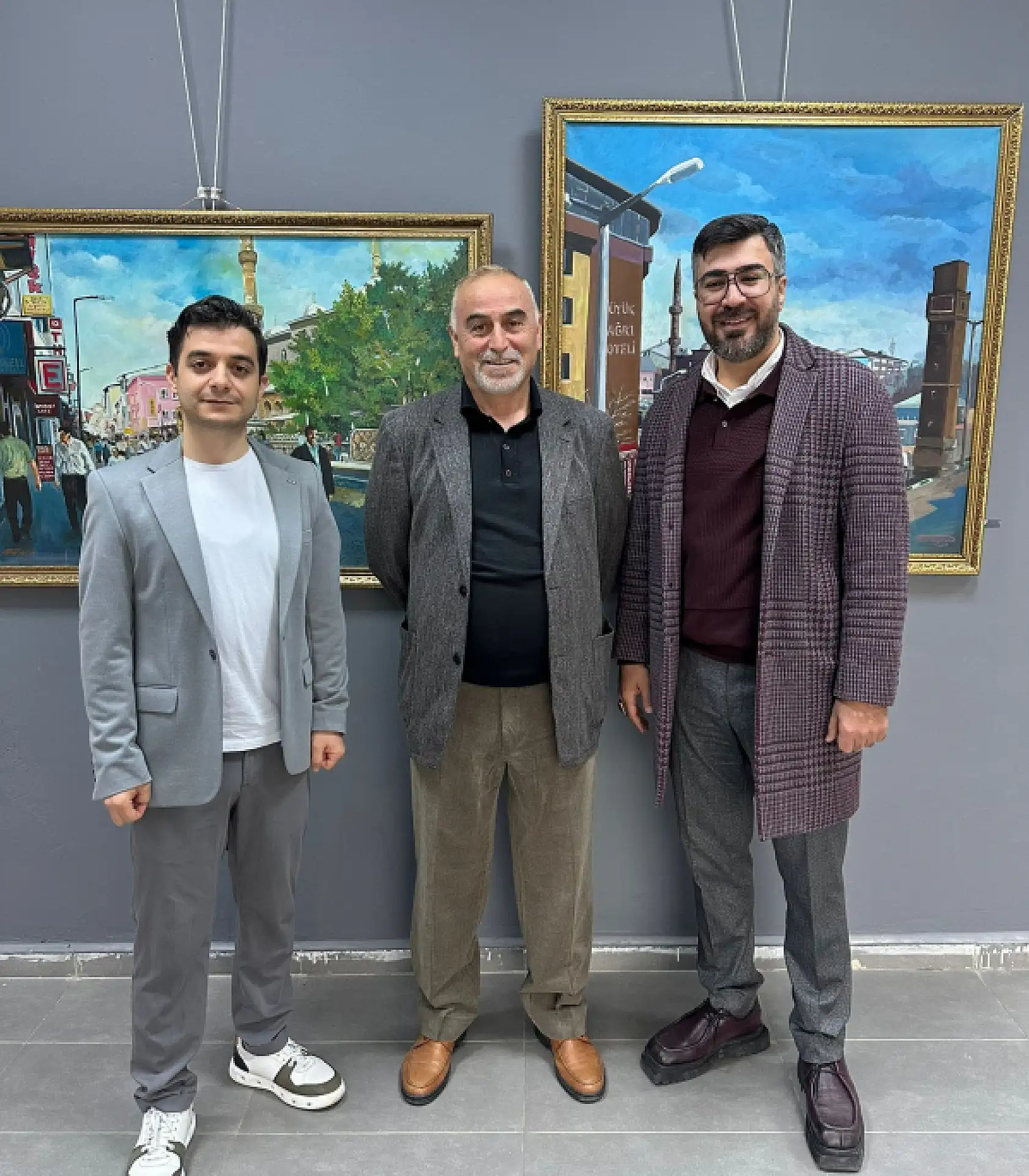 Retrospektif sergide Ağrı'nın geçmişine dair izler büyük ilgi gördü