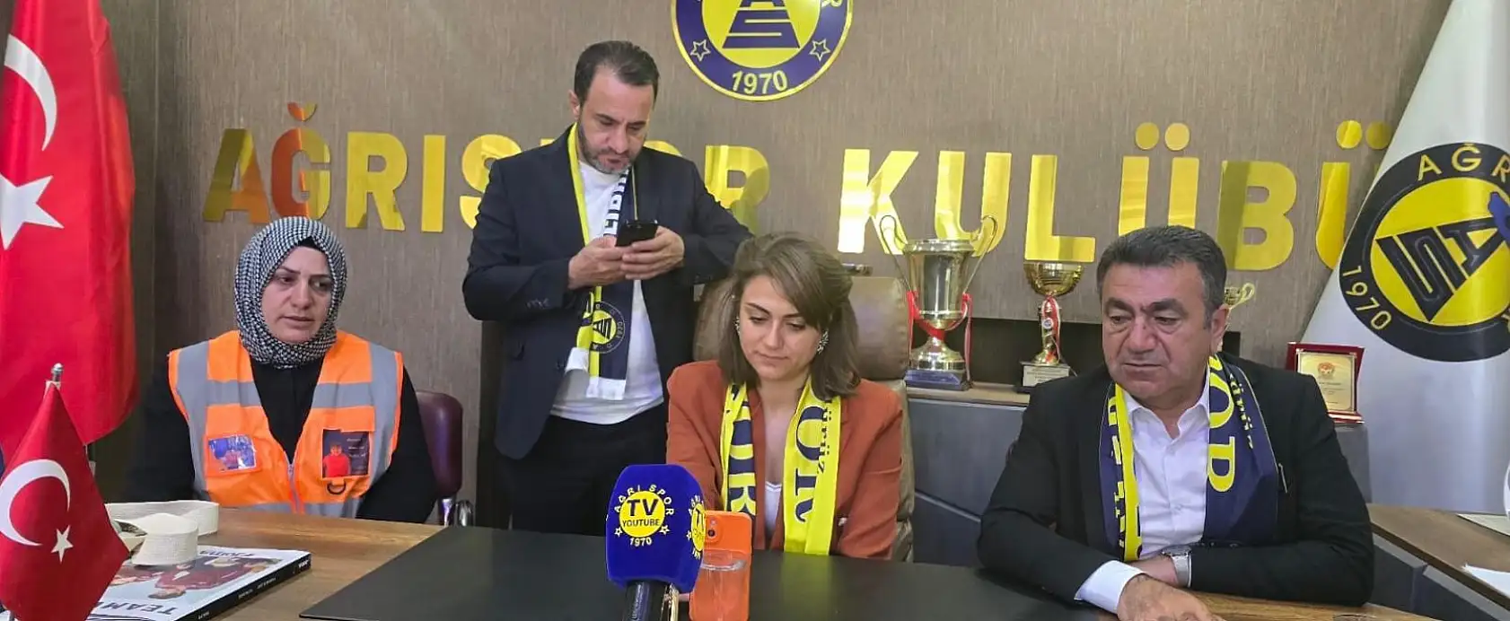 DMD hastası Muhammed'e Ağrı Spor'dan moral desteği