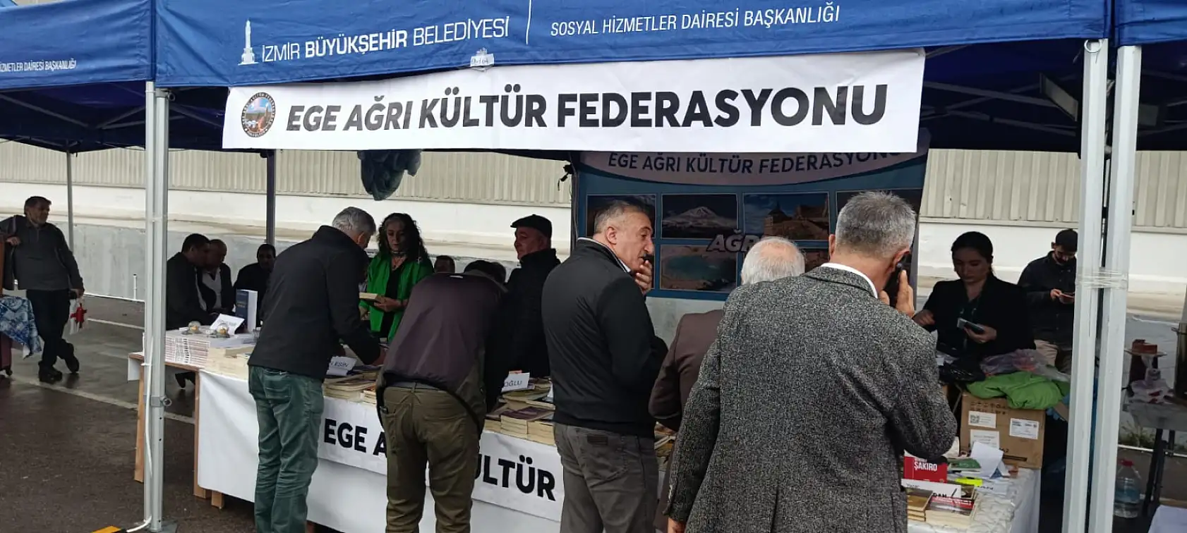 Ağrı'nın yazarları İzmir'de okurlarıyla buluştu