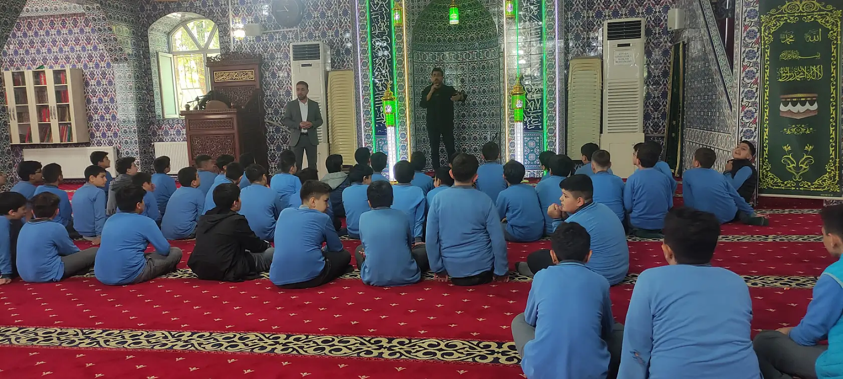 Doğubayazıt'ta öğrenciler değerlerini cami atmosferinde pekiştirdi