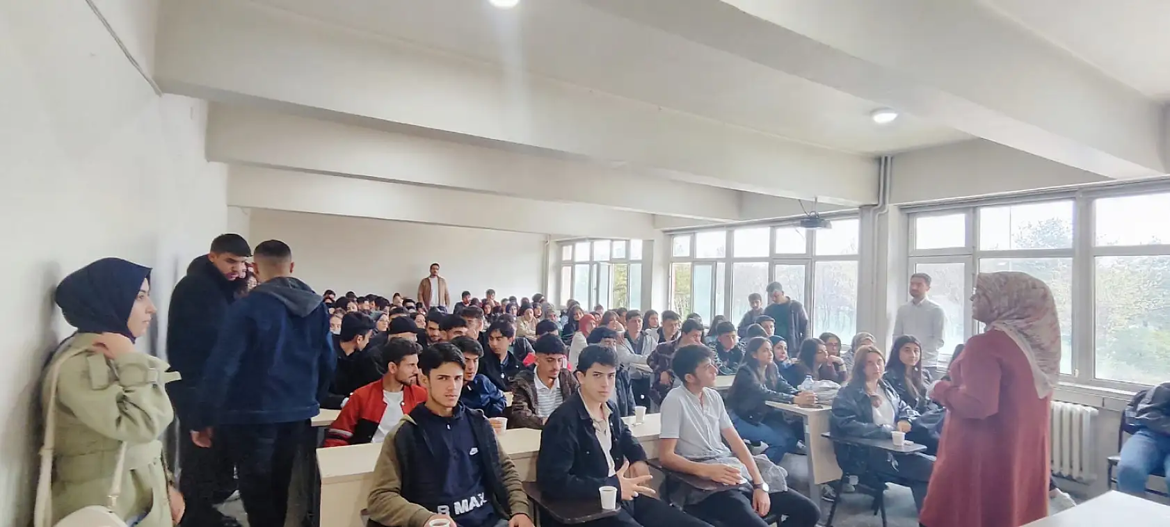 Şemsi Türkmen öğrencilerine üniversite tecrübesi yerinde yaşatıldı