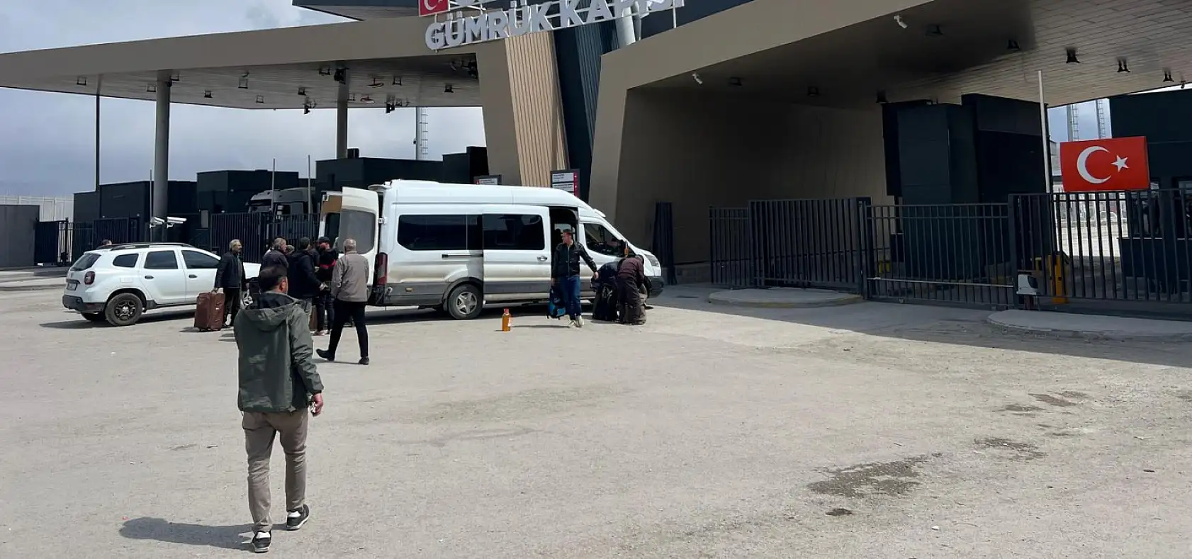 Ağrı'da günübirlikçiler ateşkesle birlikte yeniden sınırda