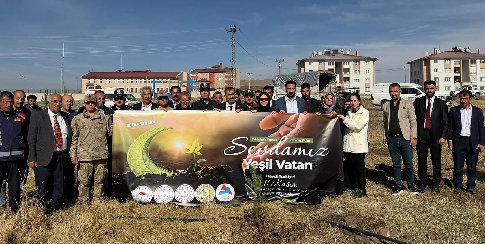 Taşlıçay'da fidanlar geleceğe umut oldu