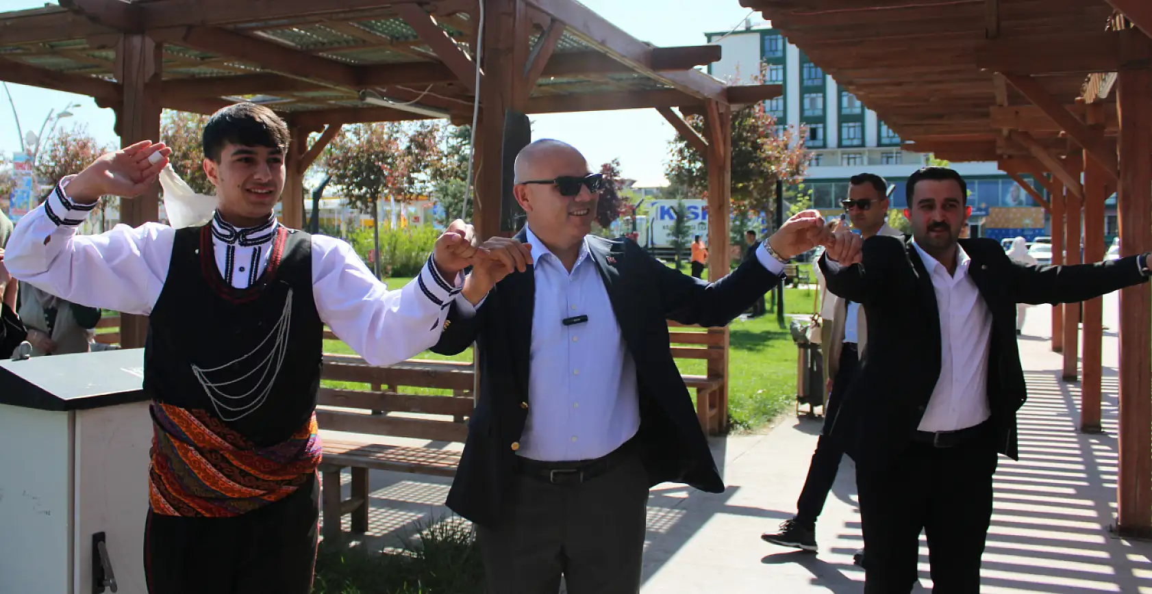 Millet Bahçesi'nde Ağrı'nın yöresel lezzetleri buluştu