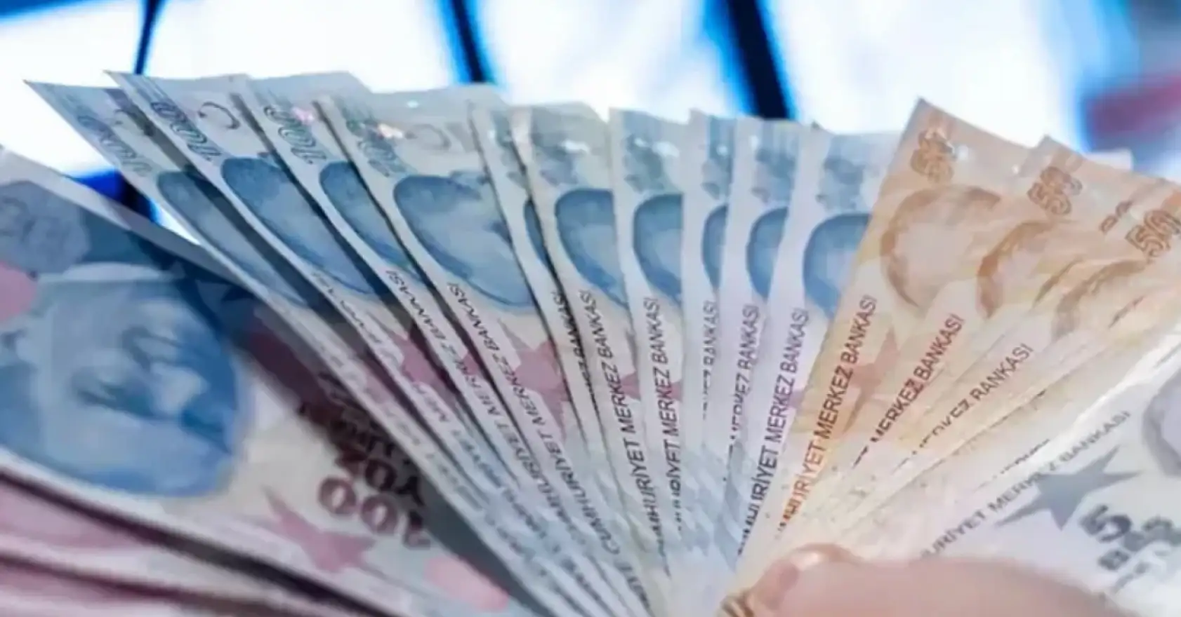 Emekli Promosyonlarında Yeni Dönem: Toplam Destek 100 Bin TL'ye Kadar Çıkıyor