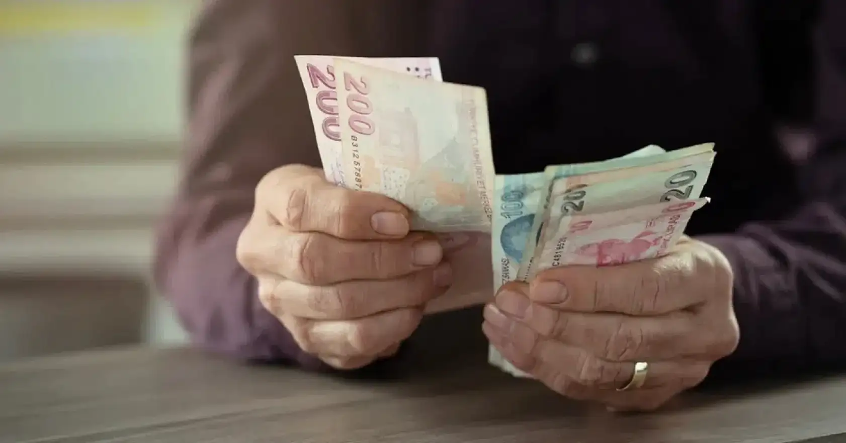 Emekli Maaşlarında Yeni Zam Gündemi! Ocak Ayı İçin Rakamlar Konuşulmaya Başlandı