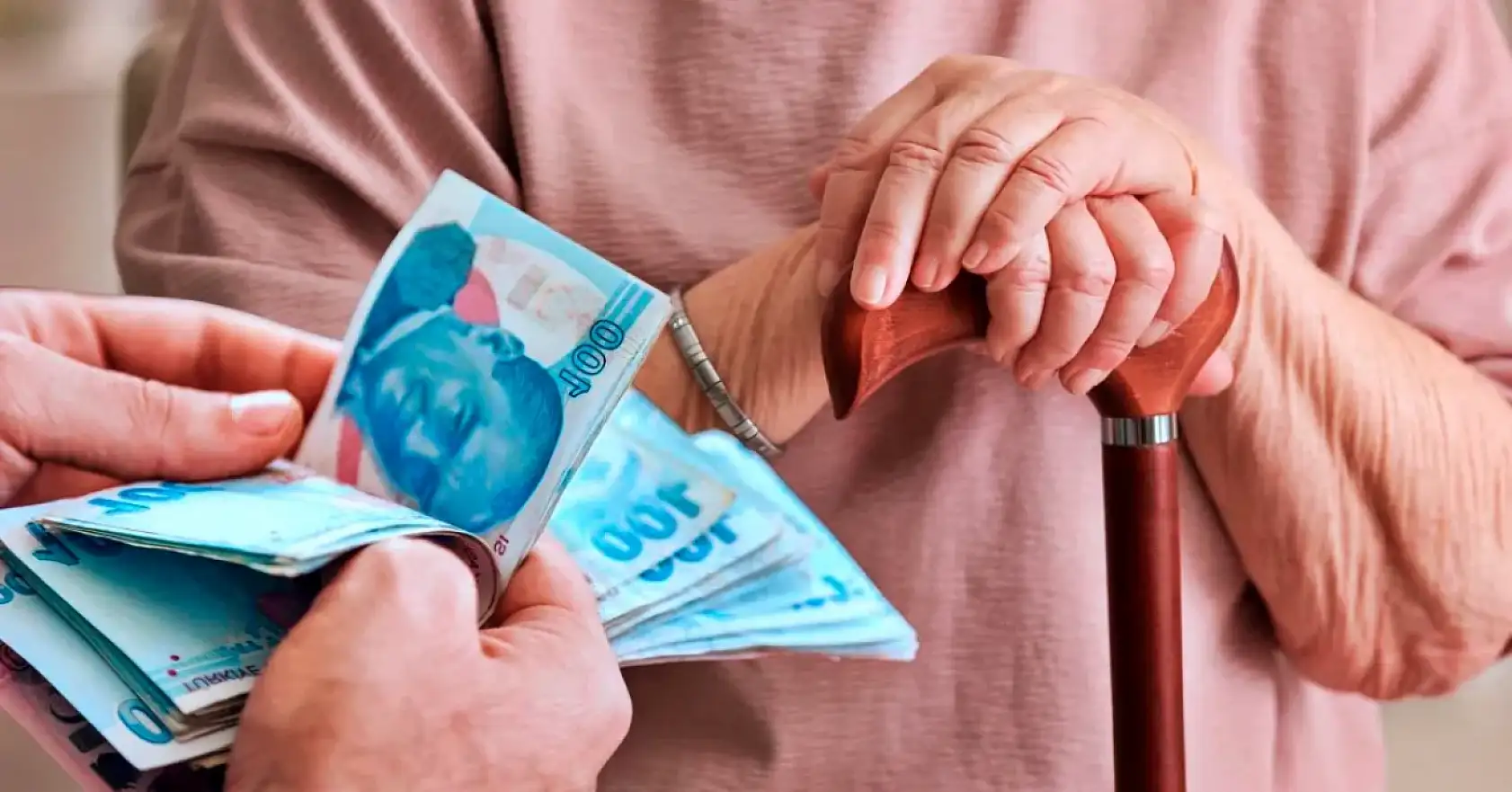 15 Bin TL nakit destek başladı! Ailelere yeni sosyal yardım paketi