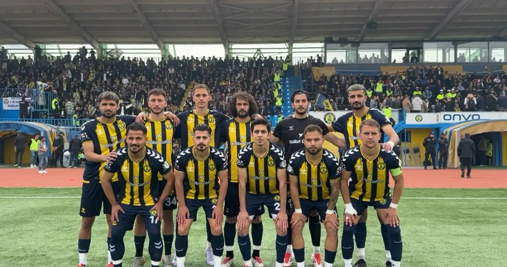 Ağrı 1970 Spor'a taraftar desteği: 'Gönlümüzün Şampiyonları Sizsiniz'