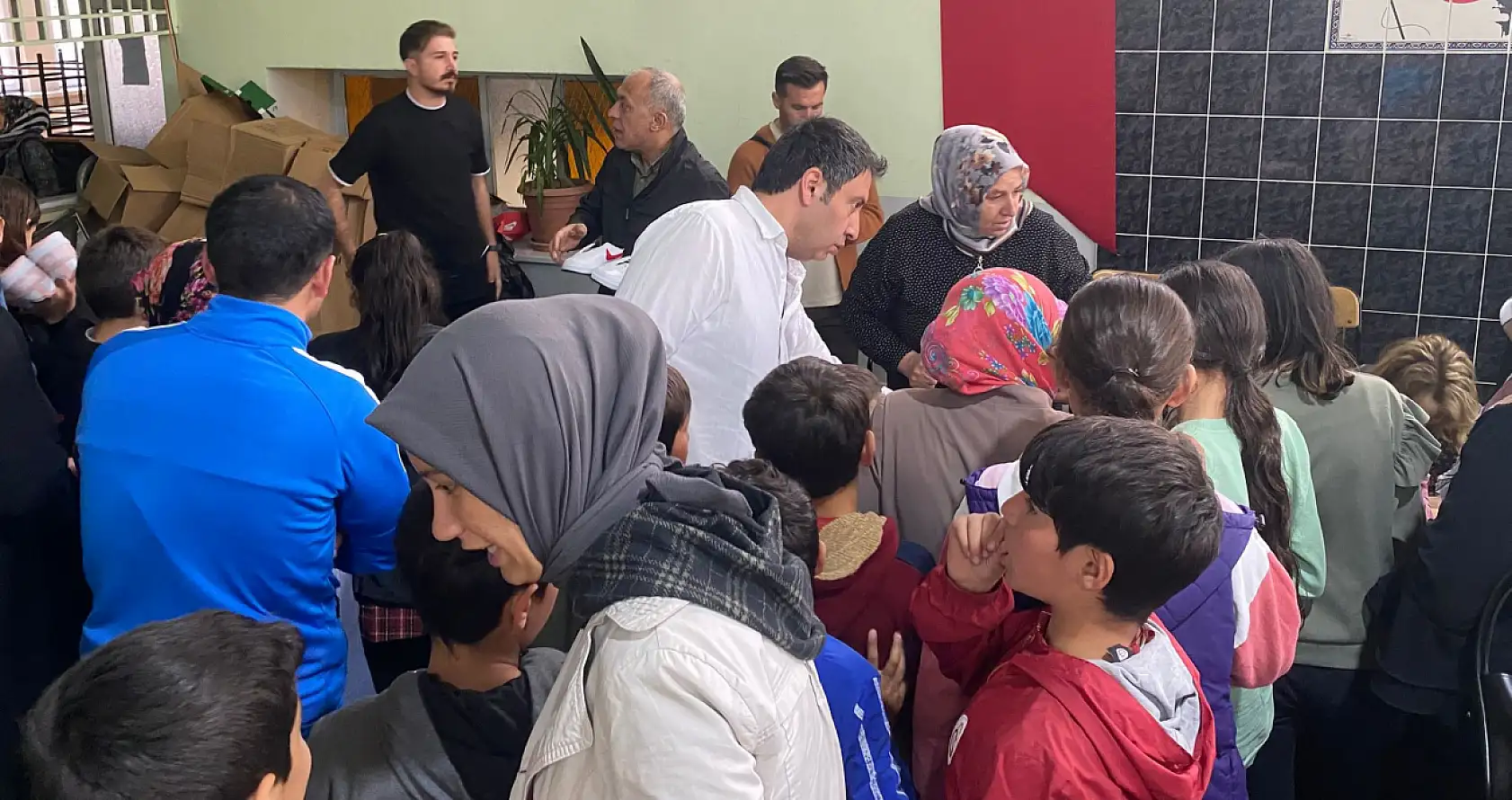 Ağrı Şeker Fabrikası'ndan çocuklara bayram sevinci